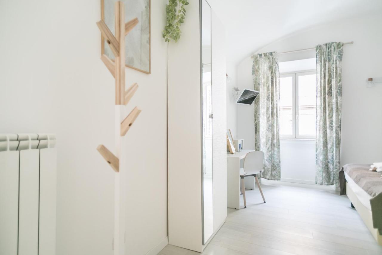 White Candia Guesthouse ローマ エクステリア 写真