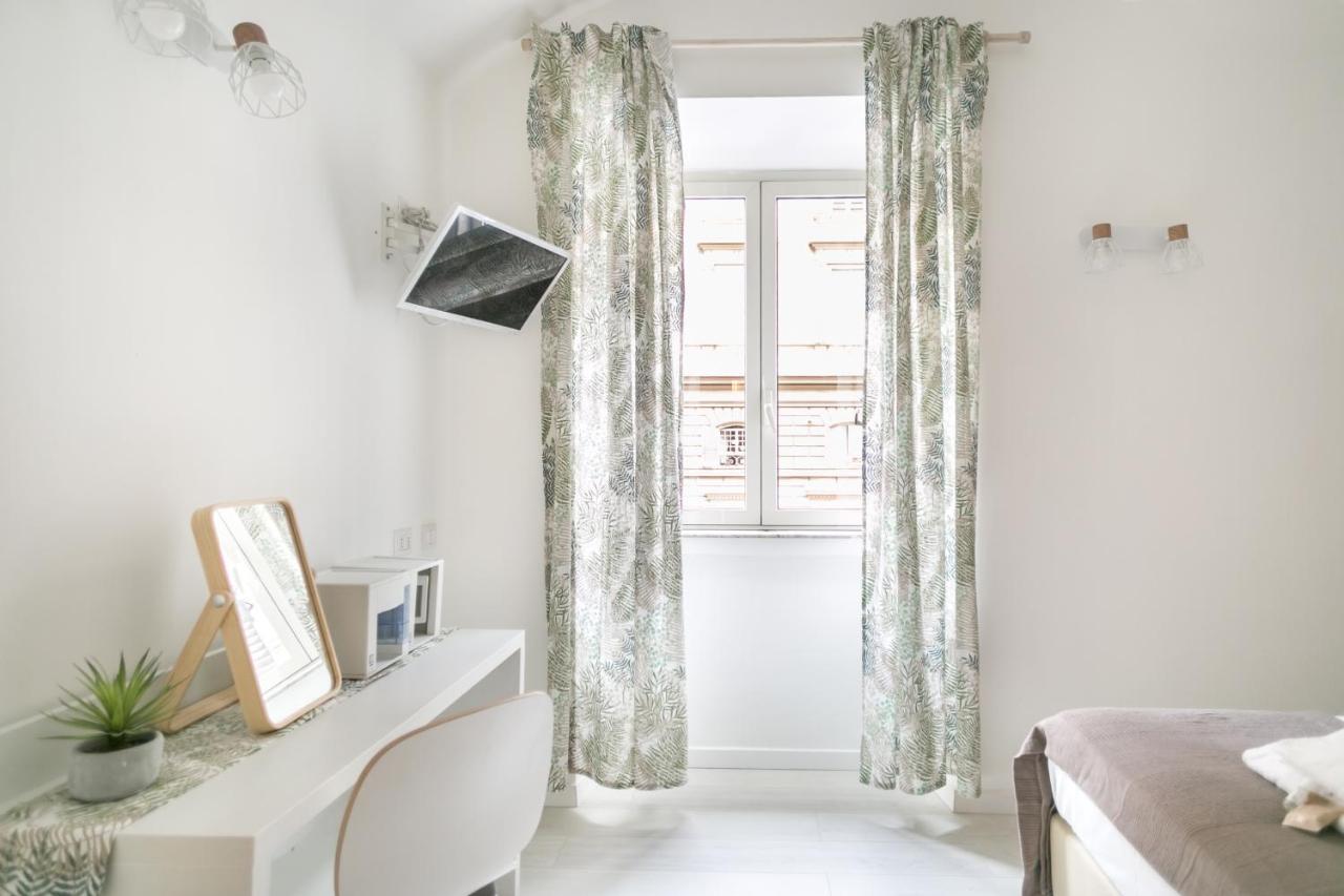 White Candia Guesthouse ローマ エクステリア 写真