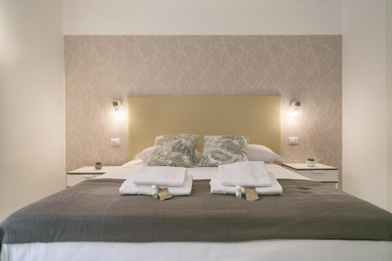 White Candia Guesthouse ローマ エクステリア 写真