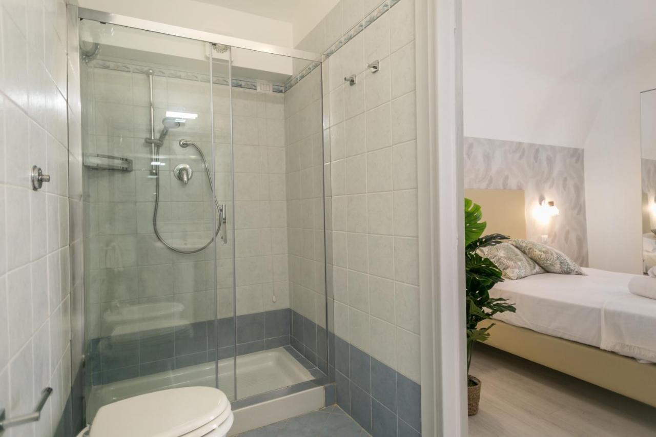 White Candia Guesthouse ローマ エクステリア 写真