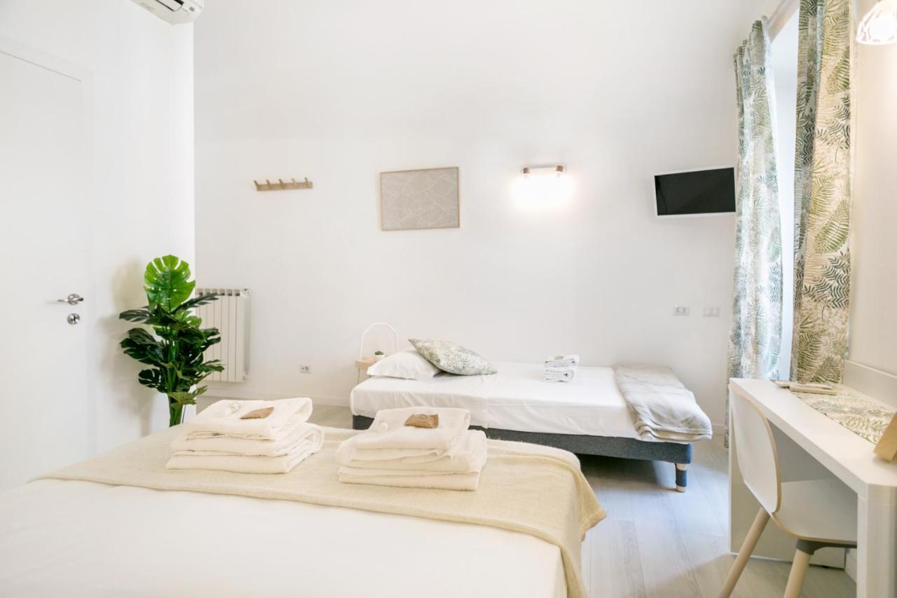 White Candia Guesthouse ローマ エクステリア 写真